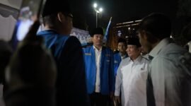 Menteri Pertahanan RI Prabowo Subianto menjadi pembicara dalam acara Hari Ulang Tahun PMII di Benteng Vastenburg, Solo. (Dok. Tim Media Prabowo) 
