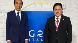 Presiden Joko Widodo Bersama Menteri BUMN Erick Thohir. (Facbook.com/@Erick Thohir)