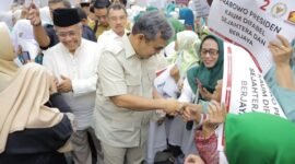 Sekjen Partai Gerindra Ahmad Muzani pada deklarasi dukungan kepada bakal calon presiden Prabowo Subianto di Kota Bandung, Jawa Barat. (Instagram.com/@ahmadmuzani)