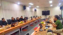 Foto : Enam anggota turut serta dalam kegiatan pembinaan dan pelatihan satpam BNSP, (13/1/24). (Doc.BNSP)