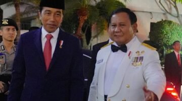 Presiden Joko Widodo bersama Presiden terpilih Prabowo Subianto. (Facebook.com @Prabowo Subianto)  