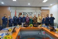 Foto : Rapat koordinasi antara LSP KPK dan BNSP di Jakarta (19/9/24) dibuka oleh Ketua BNSP dalam meningkatkan kerja sama sertifikasi profesi di bidang pemberantasan korupsi. (Doc.BNSP)