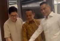 Menteri Energi dan Sumber Daya Mineral (ESDM) Bahlil Lahadalia bersama Ketua Umum Kadin 2021-2026 Arsjad Rasjid, dan Ketua Umum Kadin hasil Munaslub 2024 Anindya Bakrie. (Tangkapan Layar X.com @anasurbaningrum)  