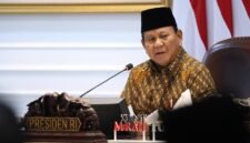 Presiden RI Prabowo Subianto memimpin rapat kabinet perdana di Istana Merdeka. (Dok. Tim Media Prabowo)