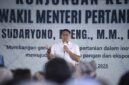 Wakil Menteri Pertanian Sudaryono Saat Mengunjungi Business Development Services Providers P4S Sintario di Banyuwangi, Jawa Timur. (Dok. Kementerian Pertanian)  