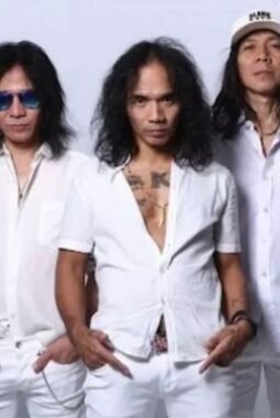 Nikmati Malam Penuh Musik dan Cahaya di FORNAS VIII NTB!