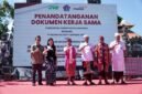 RVE Trans bersama Pemerintah Kabupaten Klungkung menandatangani Nota Kesepahaman (MoU) untuk mendorong transformasi Nusa Penida menuju pulau hijau dan bebas emisi pada 2027. (Dok. PT RVE Trans)